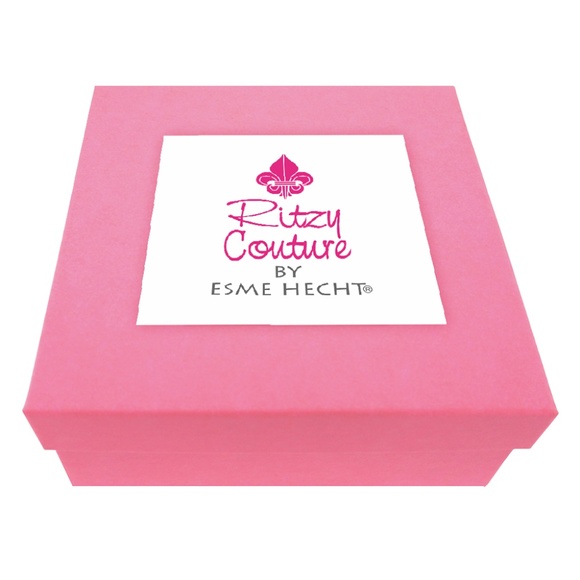 Ritzy Couture Summer Fun Flip Flop Sun Face Drop Dangle Earrings (Goldtone) - Picture 4 of 4